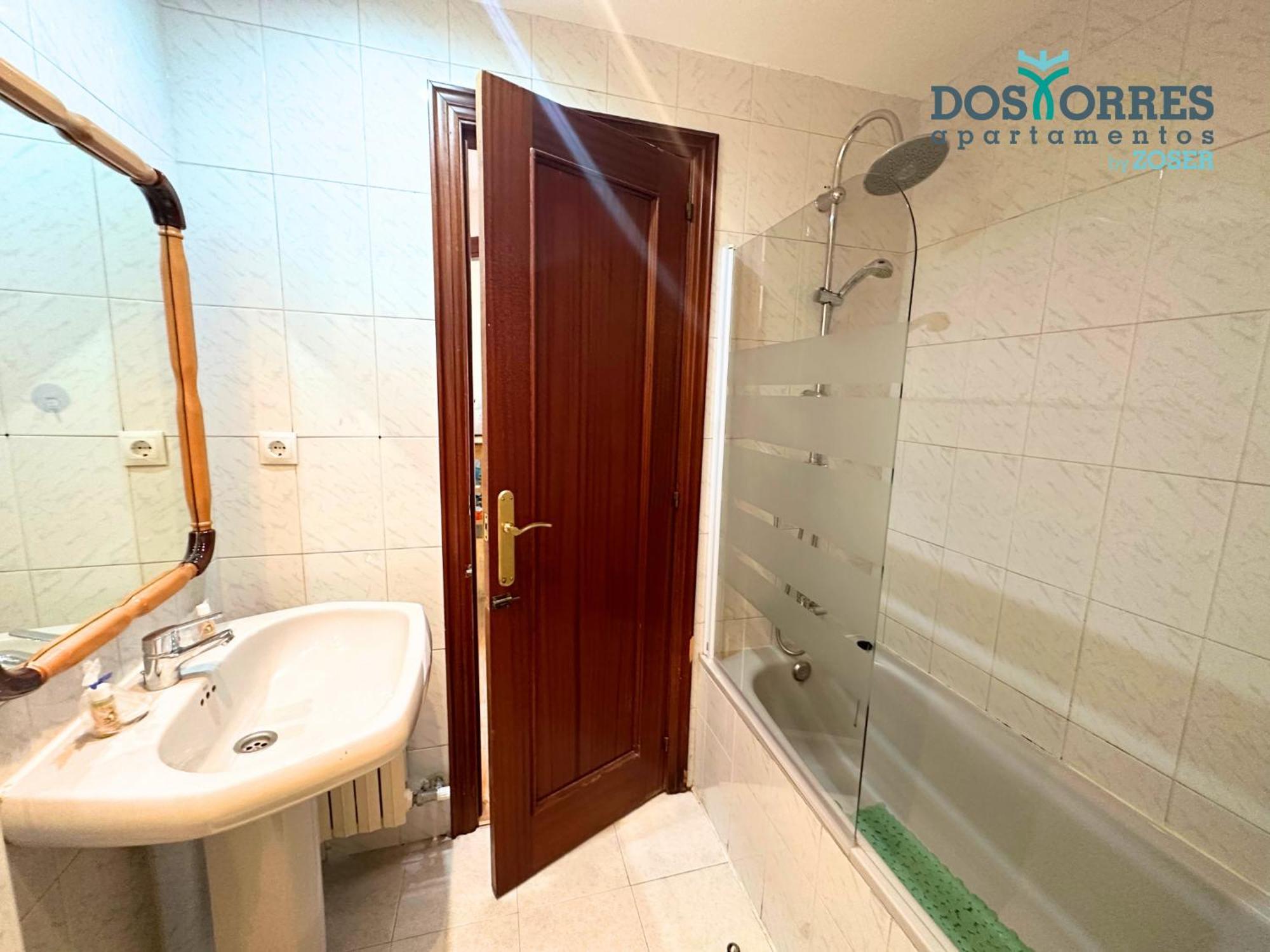 Dos Torres Hobbiton- En El Corazon Del Casco Historico Apartment Zaragoza Ngoại thất bức ảnh